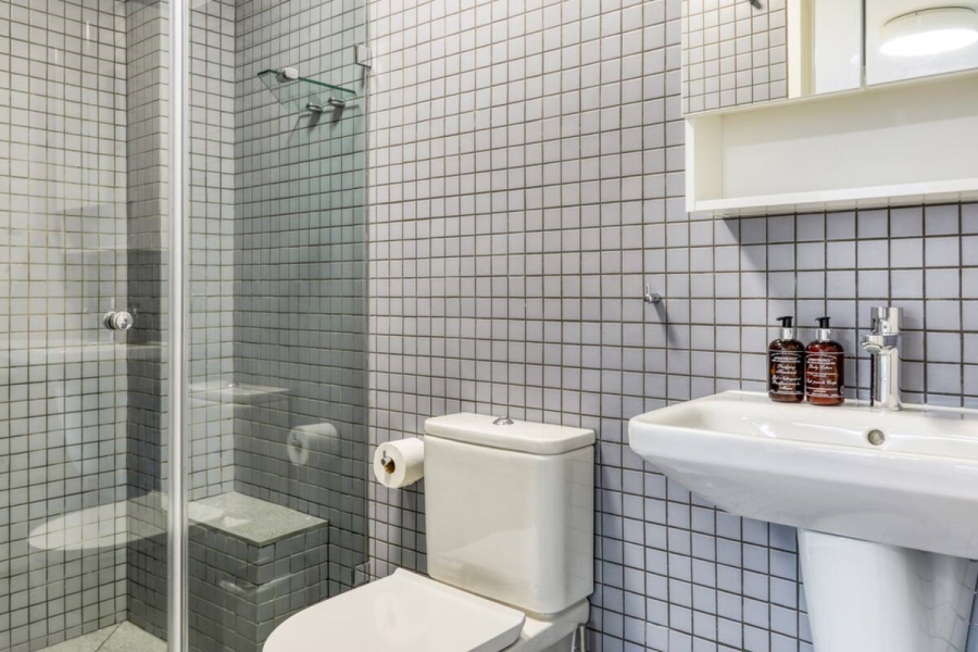 To Let 2 Bedroom Property for Rent in Gardens Western Cape